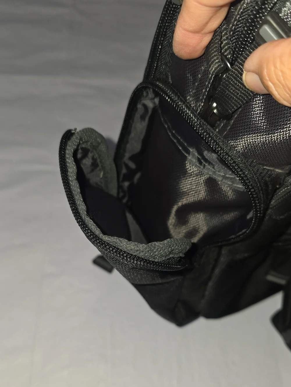 Eddie Bauer Nylon Messenger Laptop Bag Briefcase Travel Gray Black
